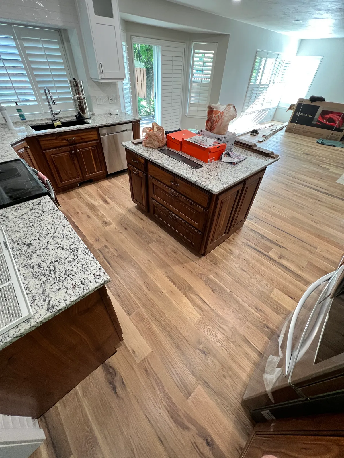 /images/real/hardwood-kitchen-detail-01.webp
